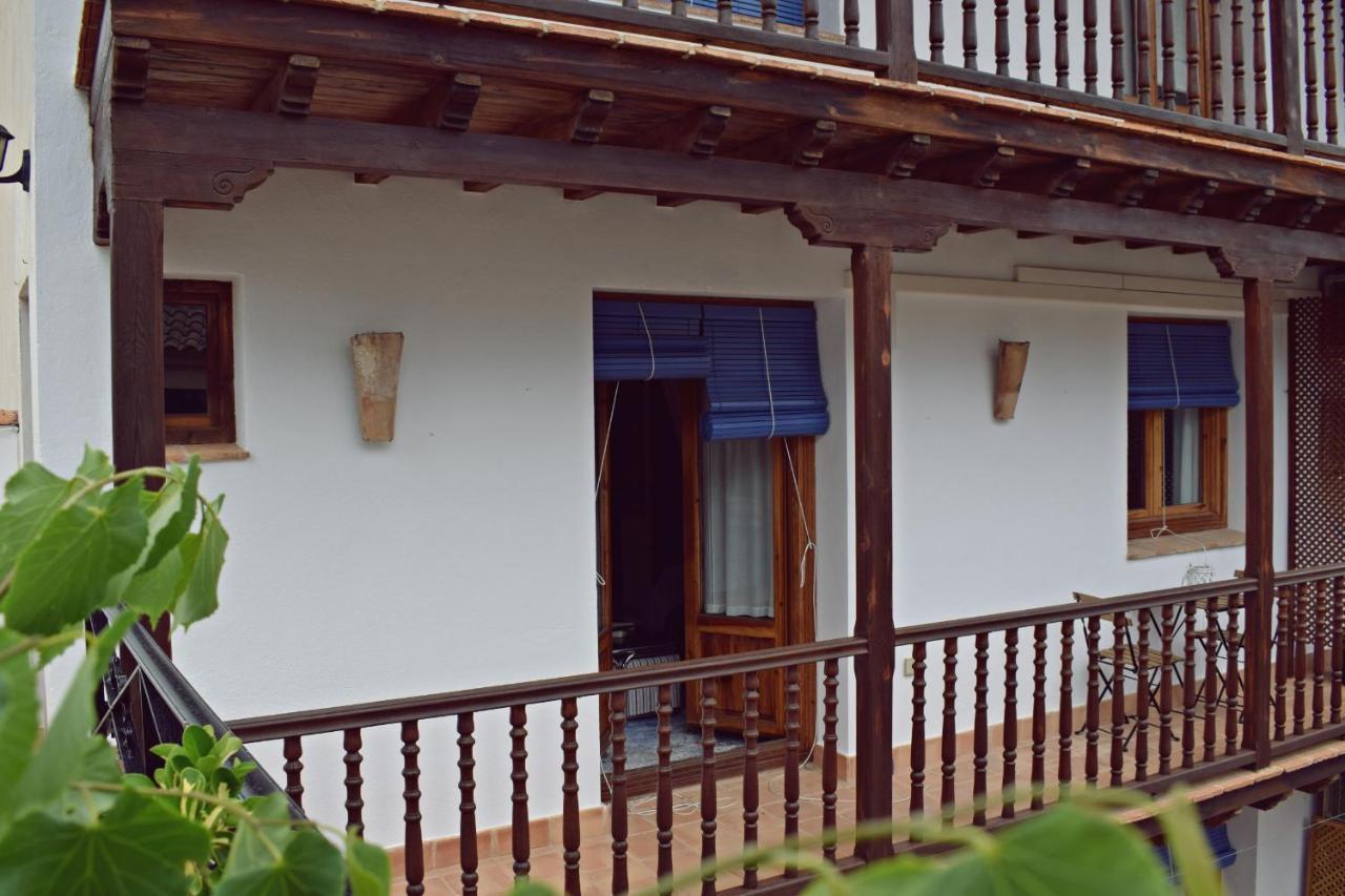 Apartamentos Turisticos La Vida De Antes Consuegra Ngoại thất bức ảnh